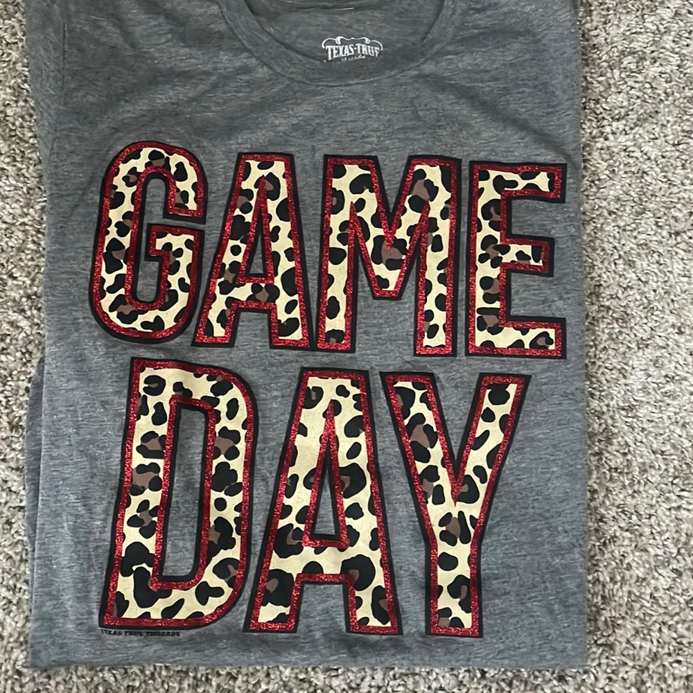 Game day t shirt - cheetah & glitter - short sleeve